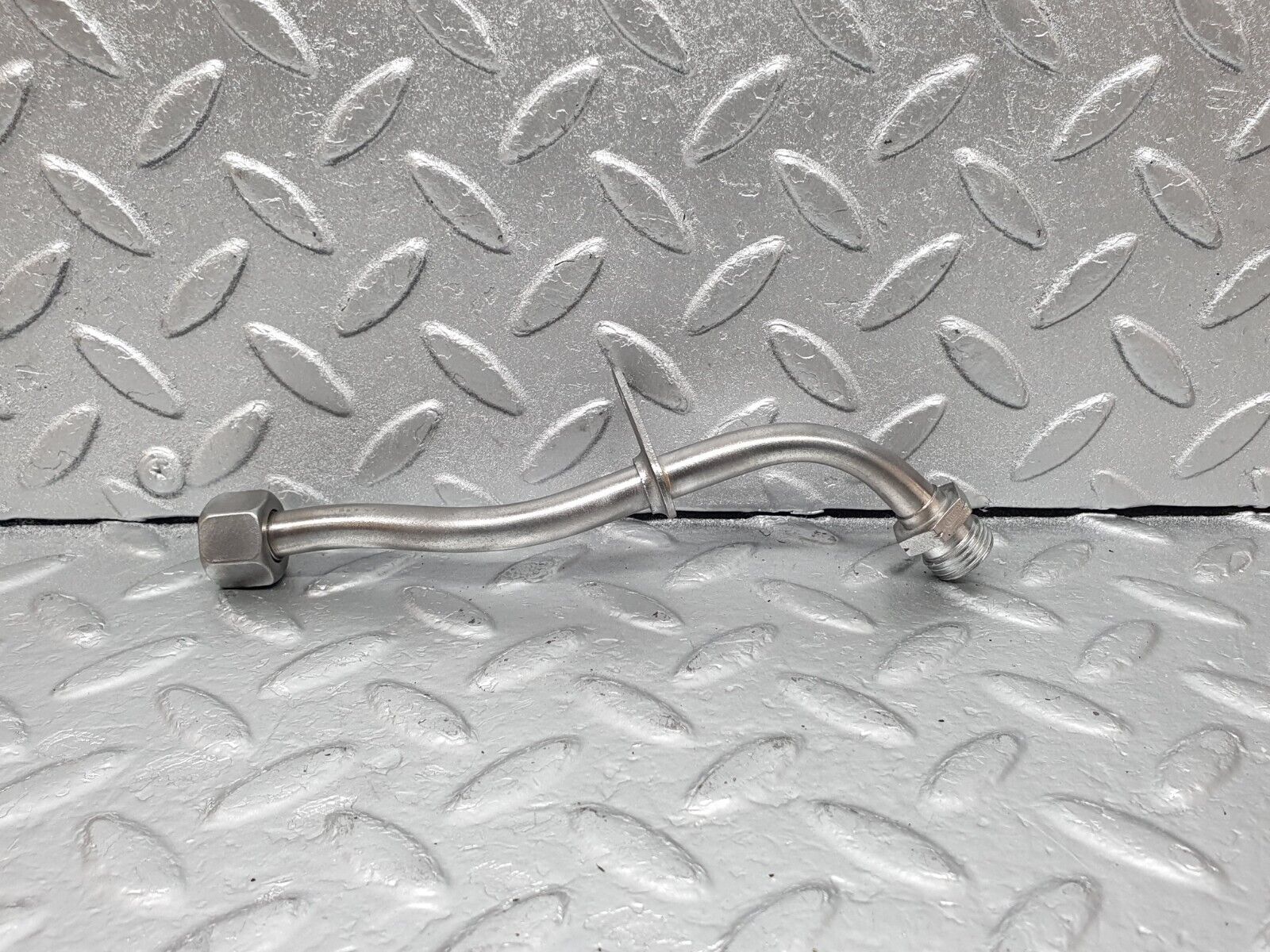 43567 Mercedes-Benz C126 380SEC Coupe Intake Manifold Brake Servo Pipe