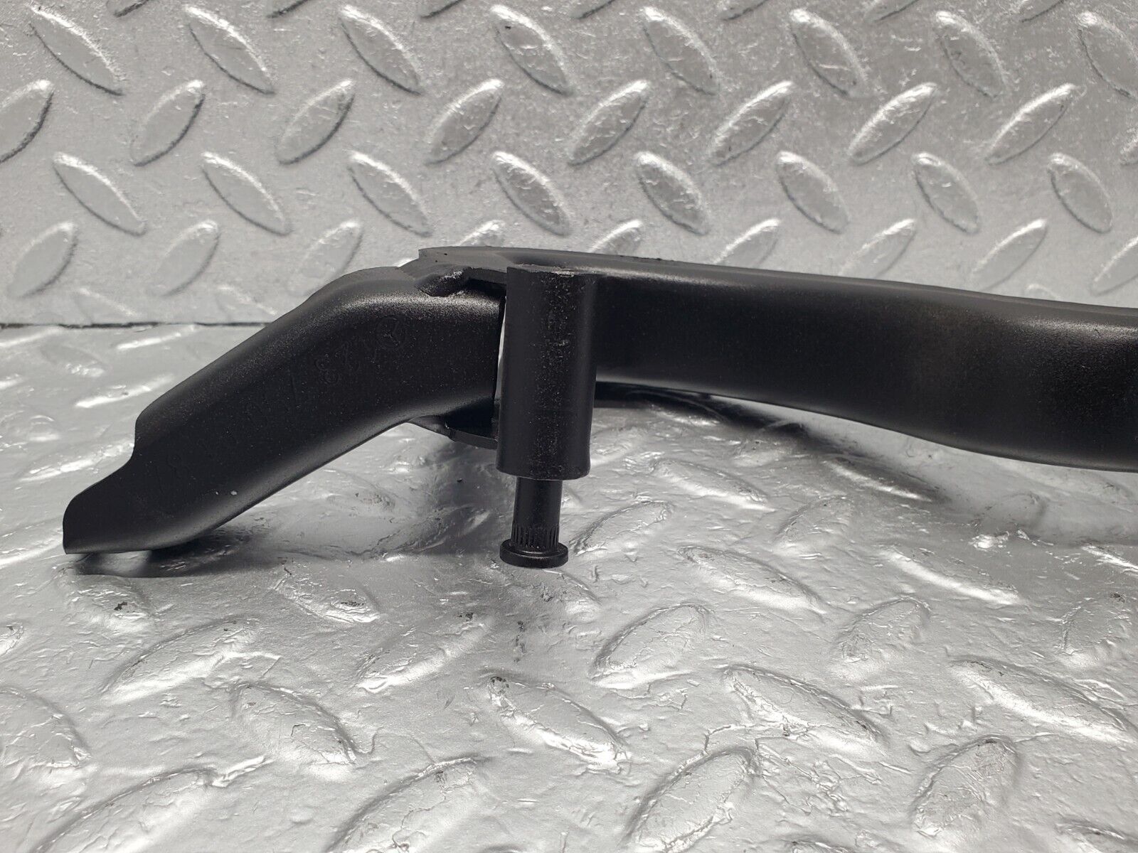 46641 Mercedes-Benz C123 280CE Coupe Trunk Lid Hinge Left Side 1237500187