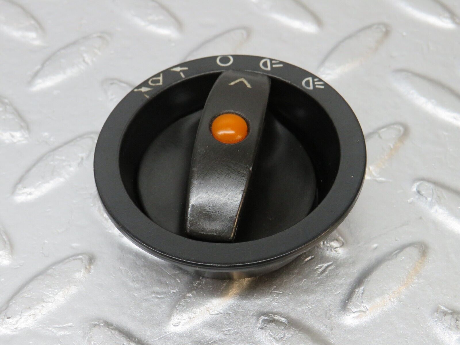 39825 Mercedes-Benz R107 350SL Headlight Switch Knob With Collar
