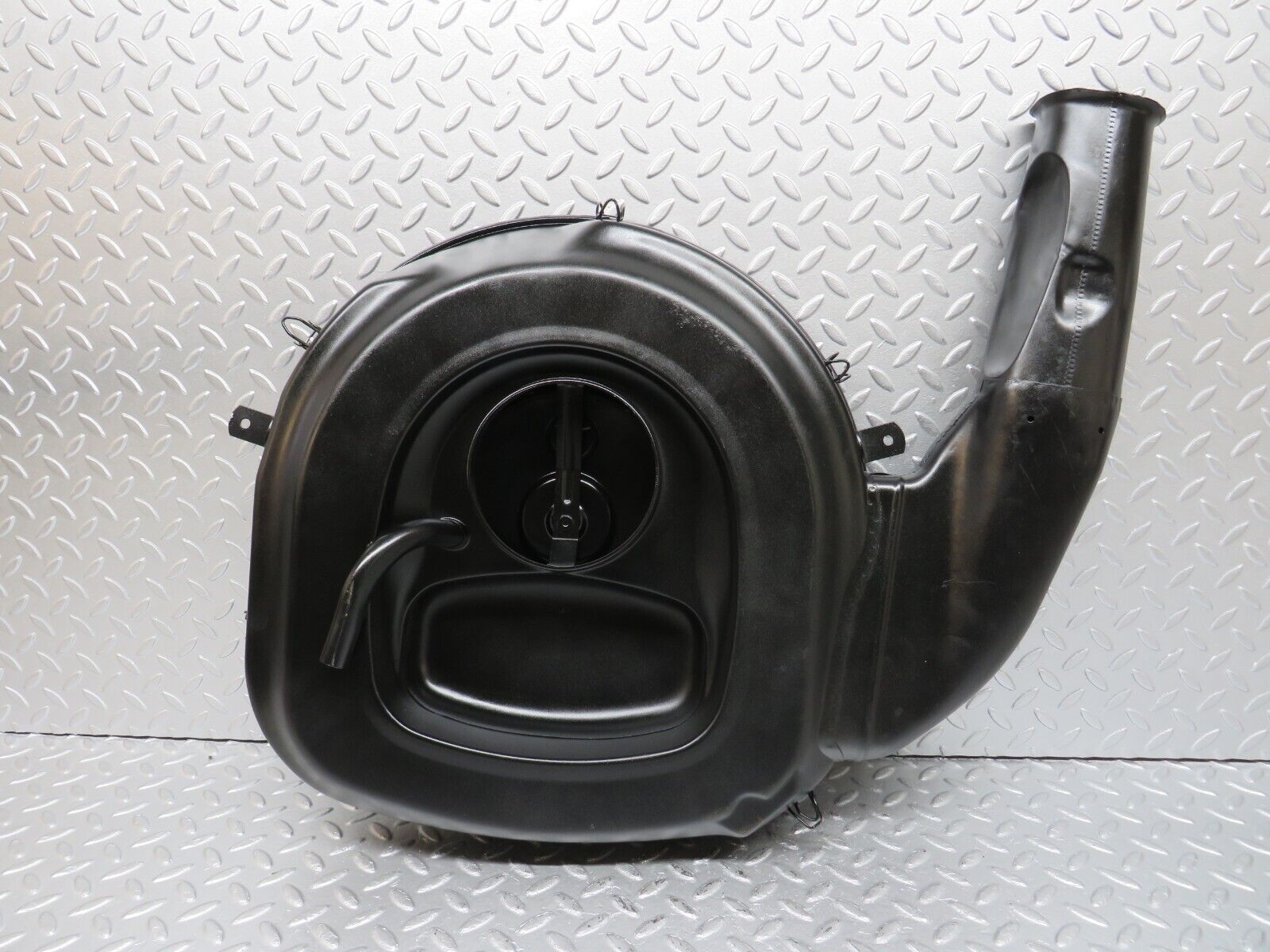 40101 Mercedes-Benz R107 350SL Air Filter Box Housing 0080948902