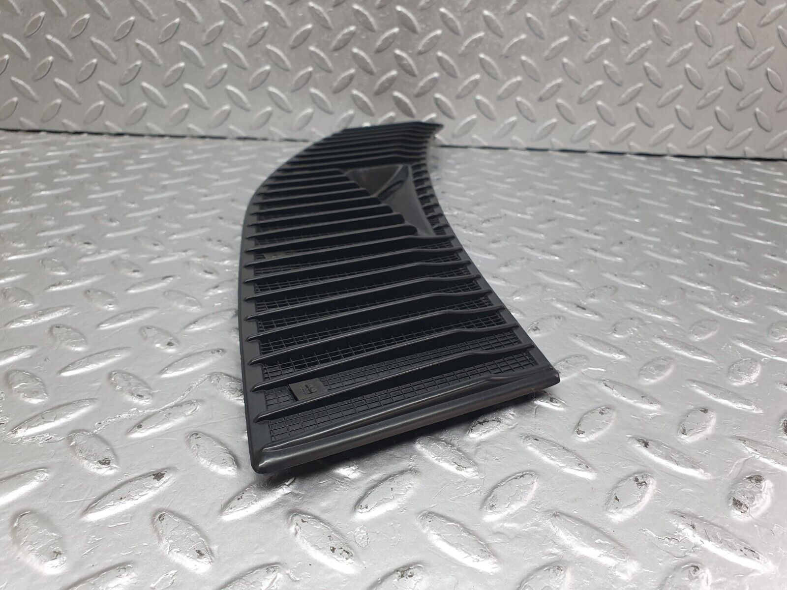 43901 Mercedes-Benz C123 230CE Coupe Air Intake Grill Right Side 1238363065