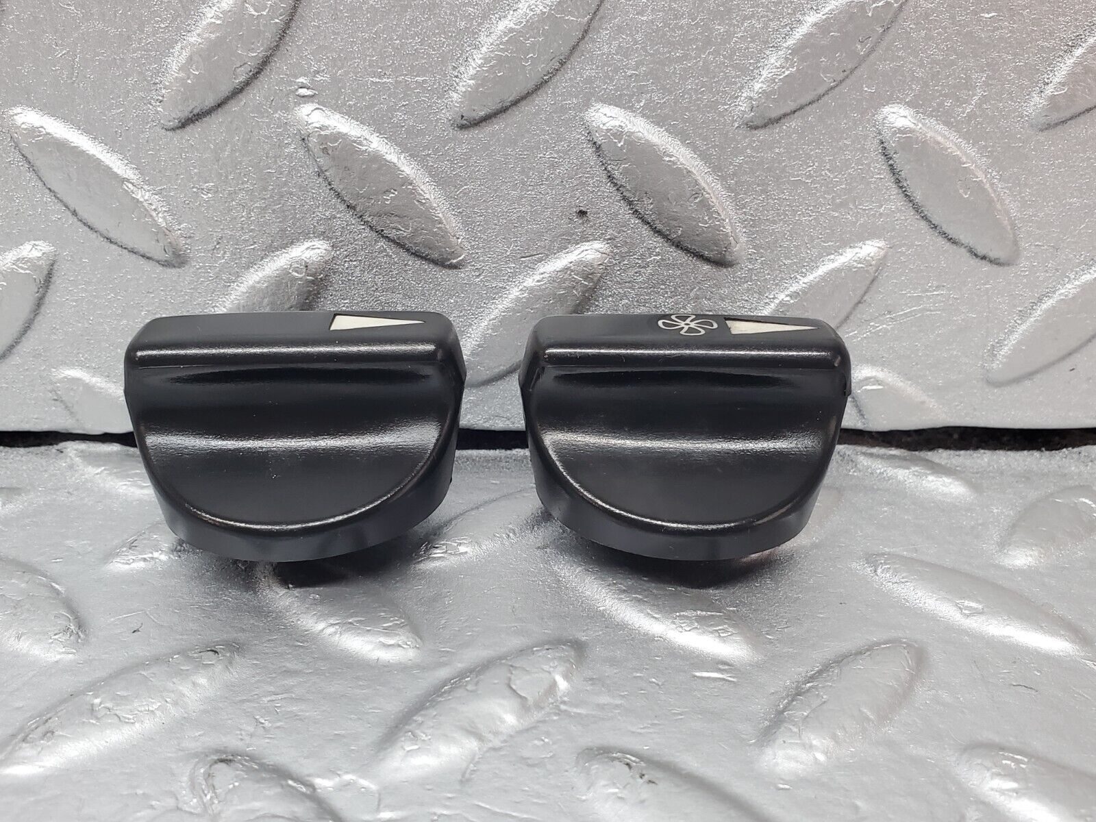 45580 Mercedes-Benz W126 420SE Heater Control Knob Set