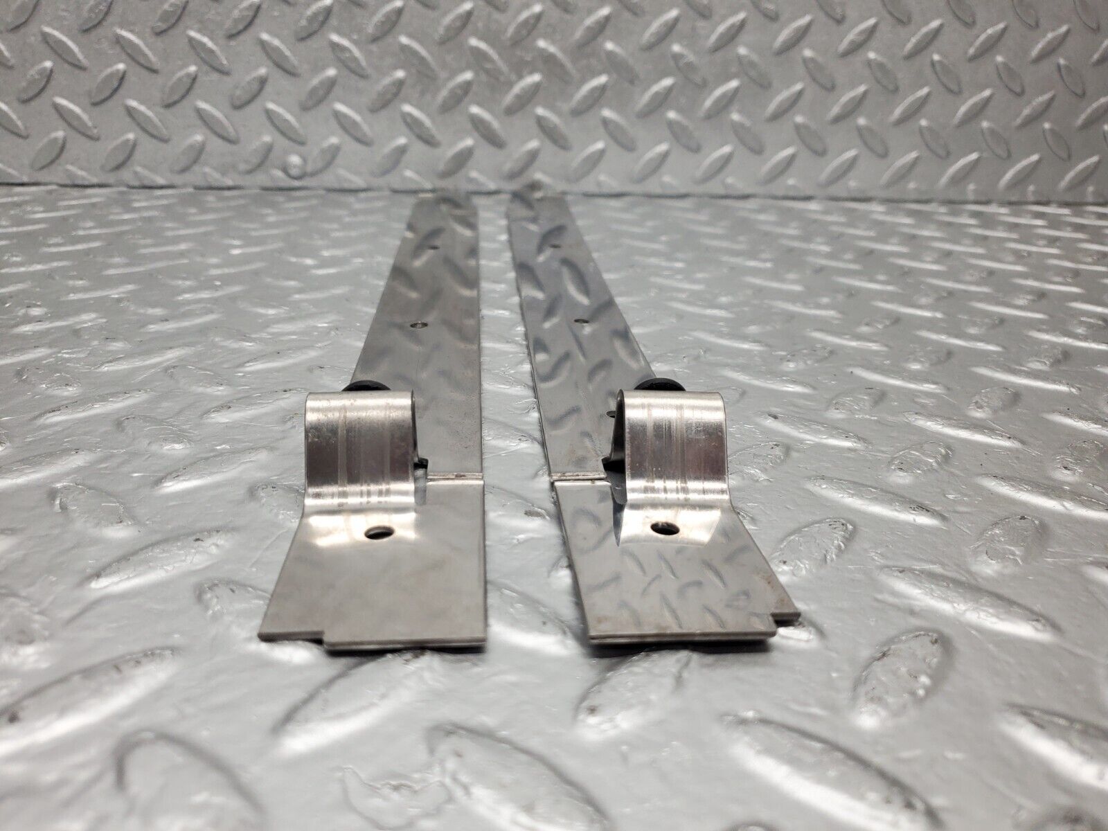 46678 Mercedes-Benz C123 280CE Coupe Sunroof Chrome Trim