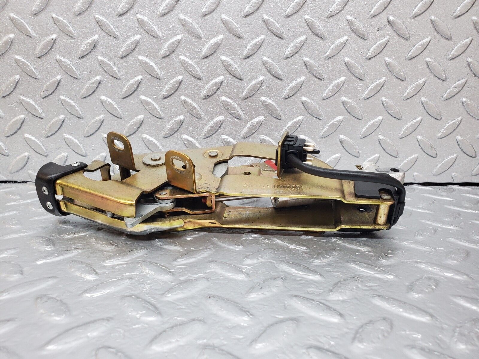 44983 Mercedes-Benz R129 300SL Coupe Rear Left Roof Lock Mechanism 1298000574