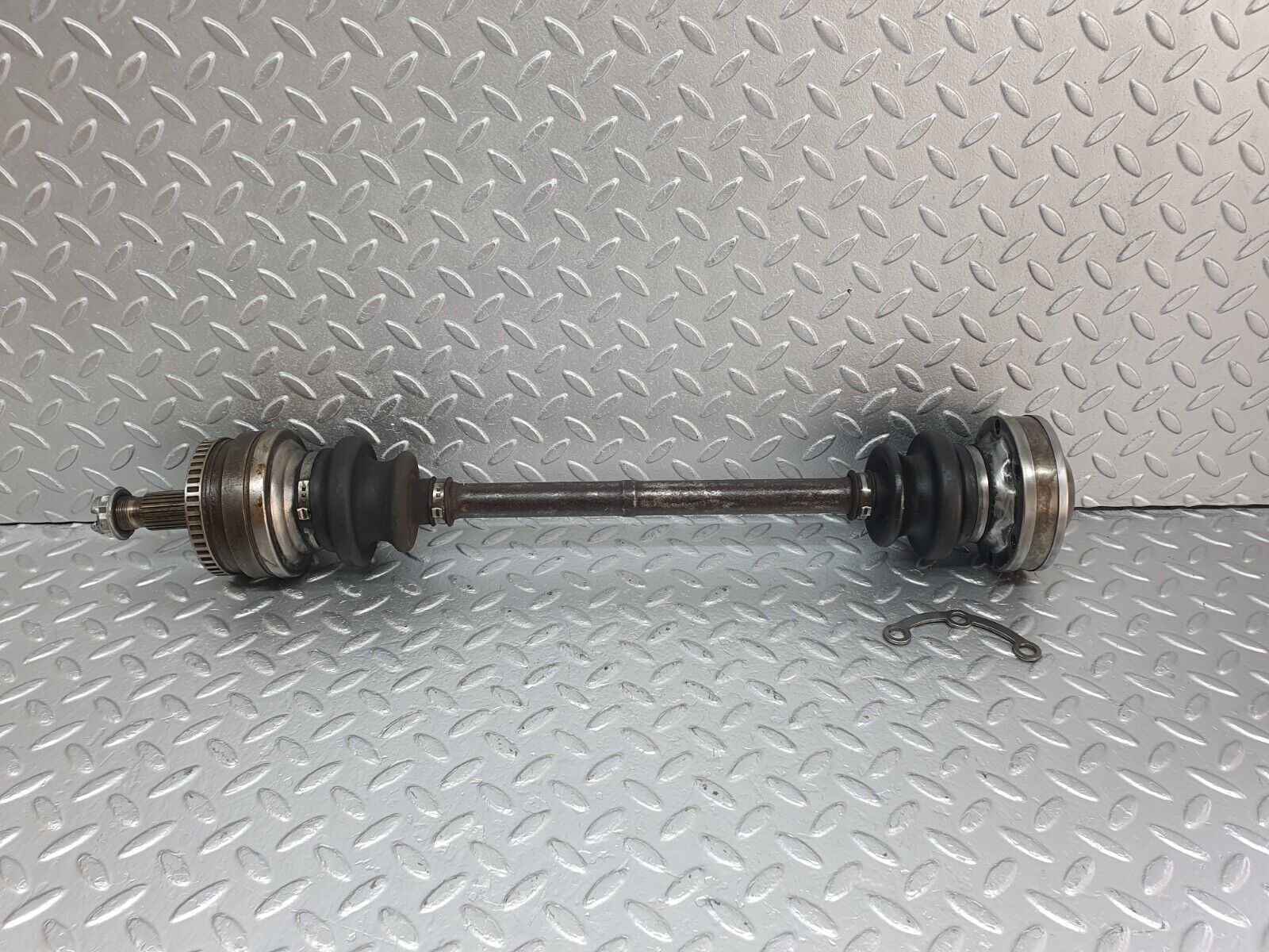 42624 Mercedes-Benz R129 320SL Coupe Axle Shaft Drive Shaft 2023570191