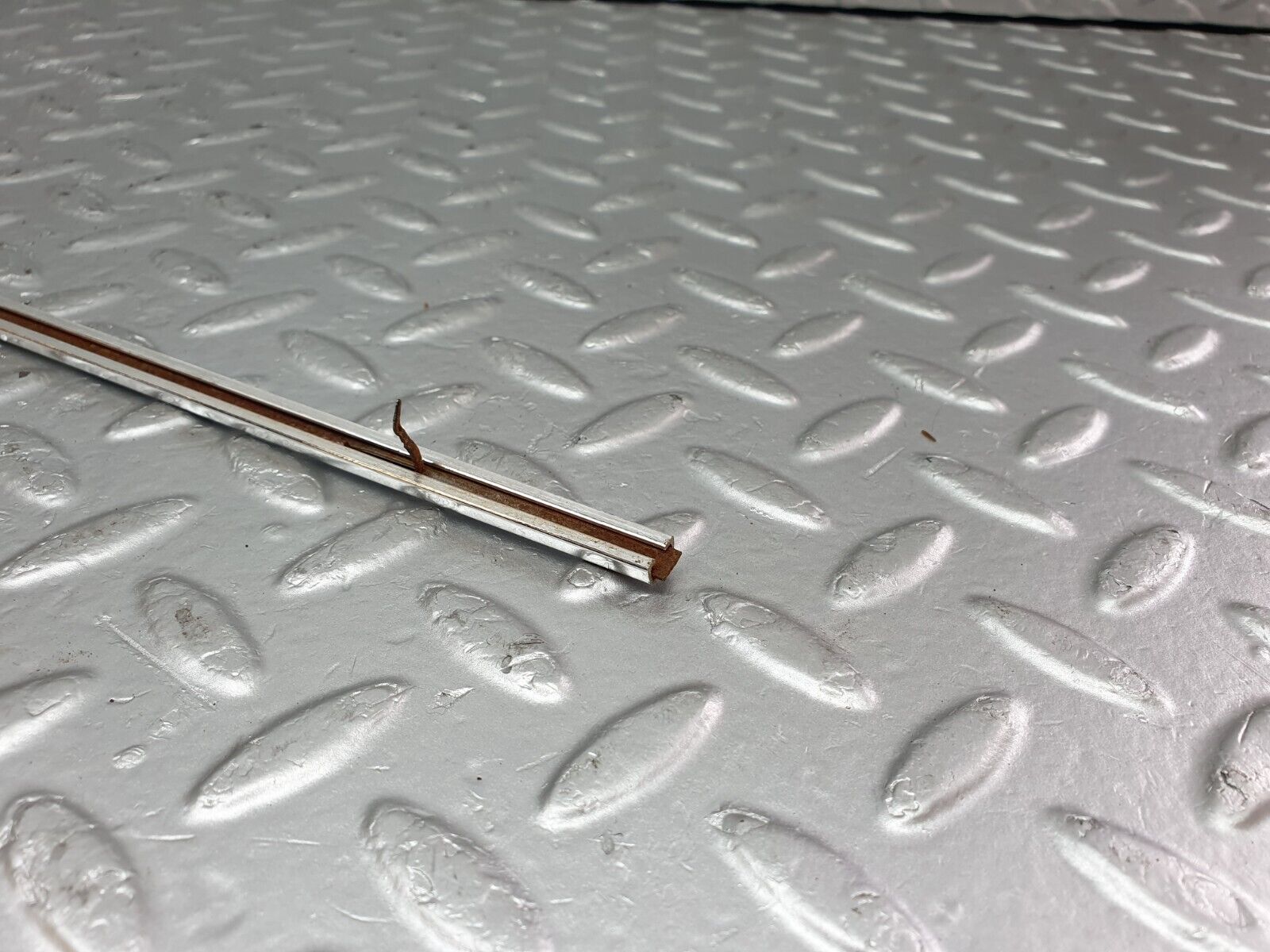 43474 Mercedes-Benz W108 280SE Right Door Card Chrome Trim