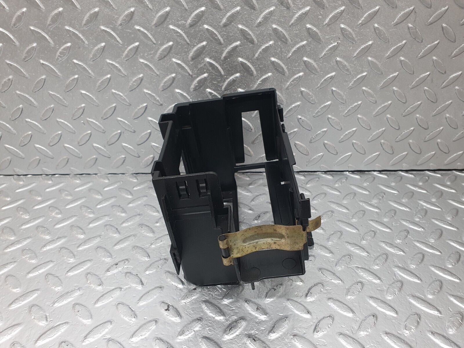 42736 Mercedes-Benz W201 190 2.0L ECU Bracket 2015461743