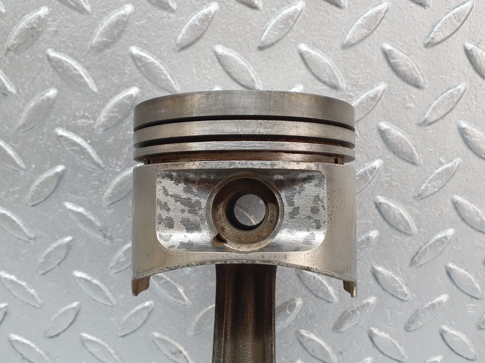 43775 Mercedes-Benz C126 380SEC Coupe Piston With Connecting Rod 88.010 11610