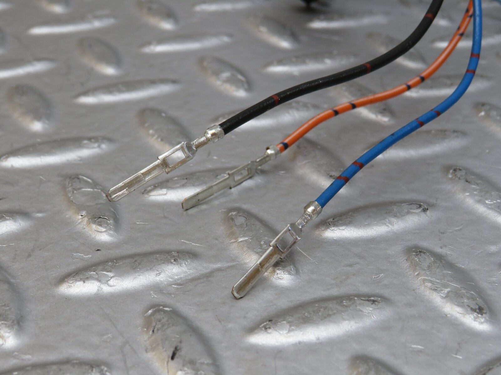 36509 Mercedes-Benz W201 190E 2.0L Radio Audio Adapter Converter PIONEER CD-RD100