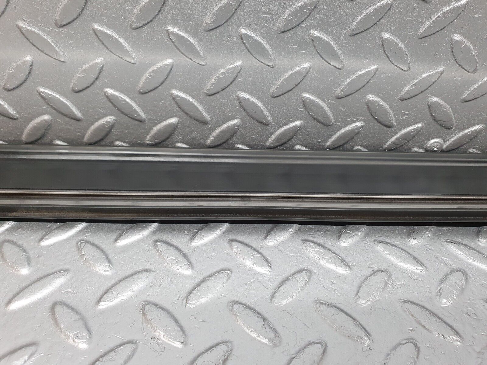 41685 Mercedes-Benz W124 200E Front Left Door Lower Moulding Trim