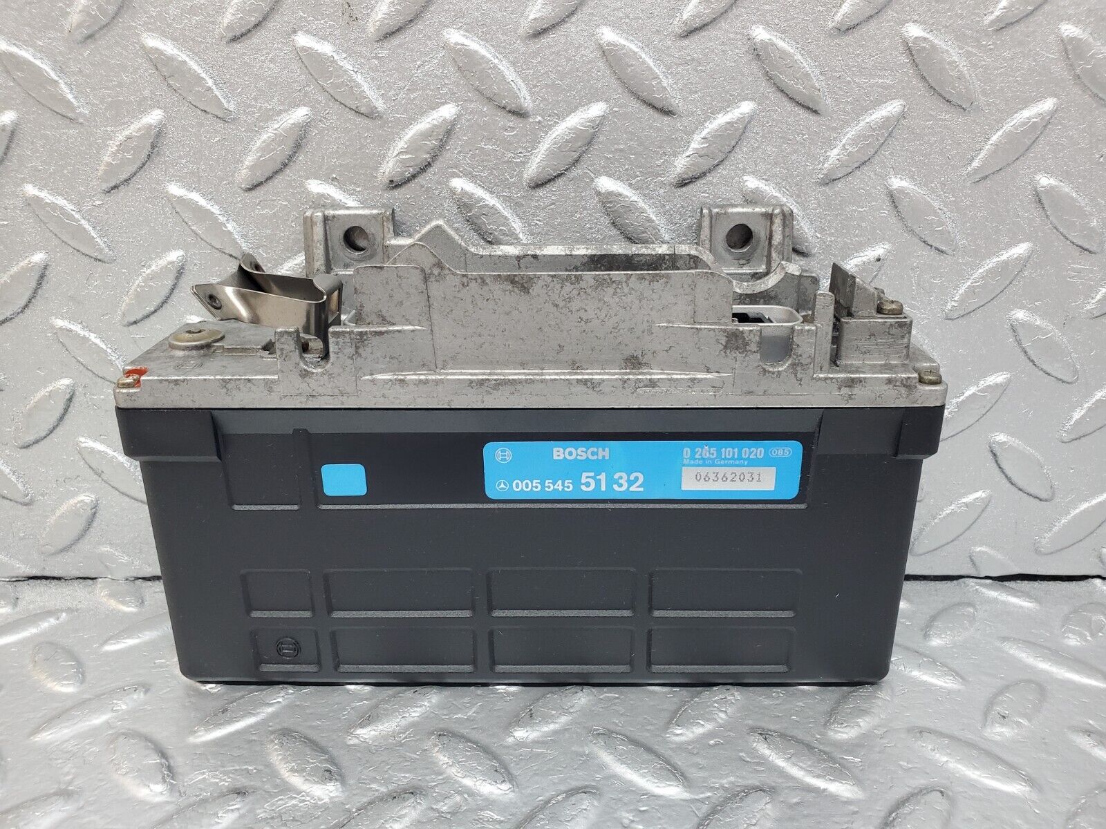 45203 Mercedes-Benz R129 300SL Coupe ABS Control Unit Bosch 0055455132 0265101020