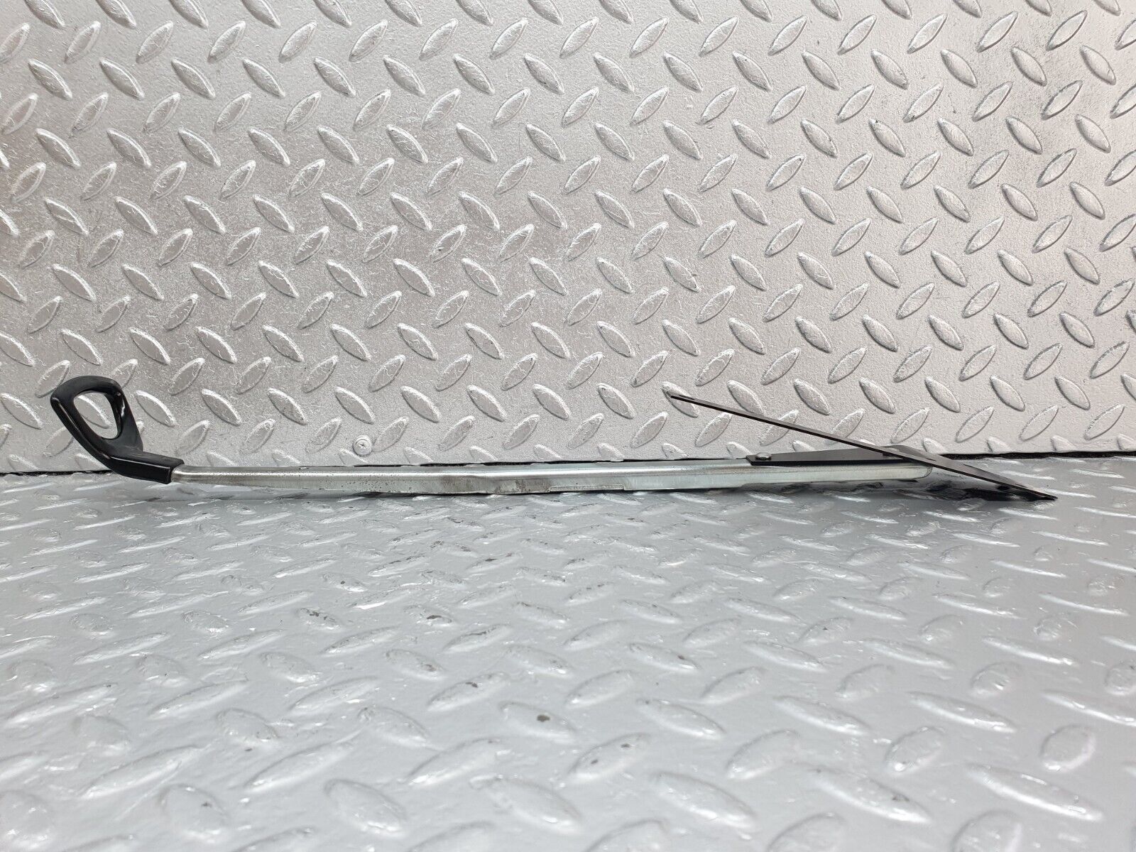 44041 Mercedes-Benz C123 230CE Coupe Front Right Seat Sliding Adjust Handle