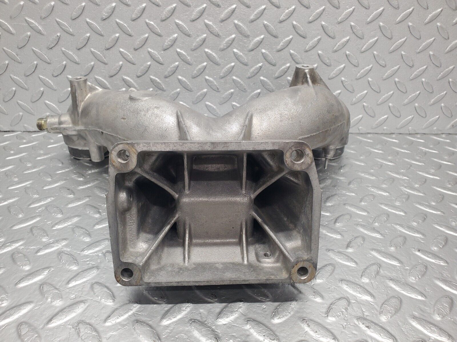 46153 Mercedes-Benz W124 Air Intake Manifold 1041414101