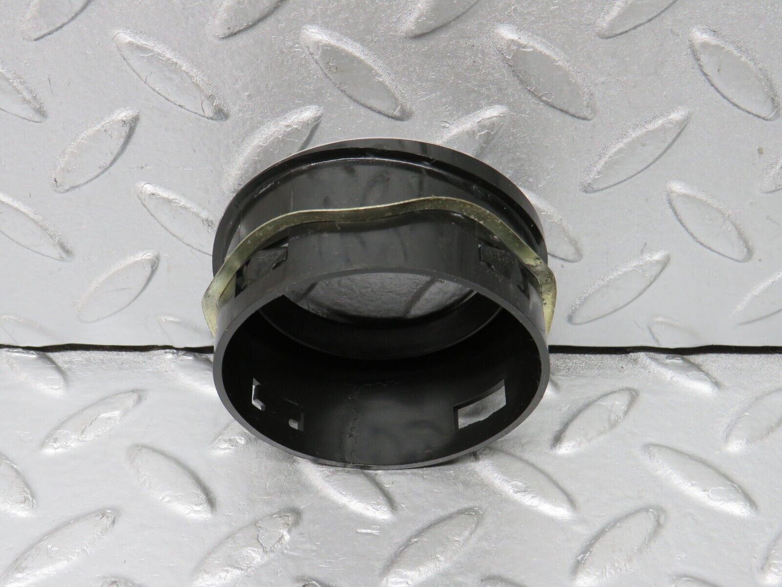 39183 Mercedes-Benz R107 500SL Dashboard Air Vent Chrome Bezel