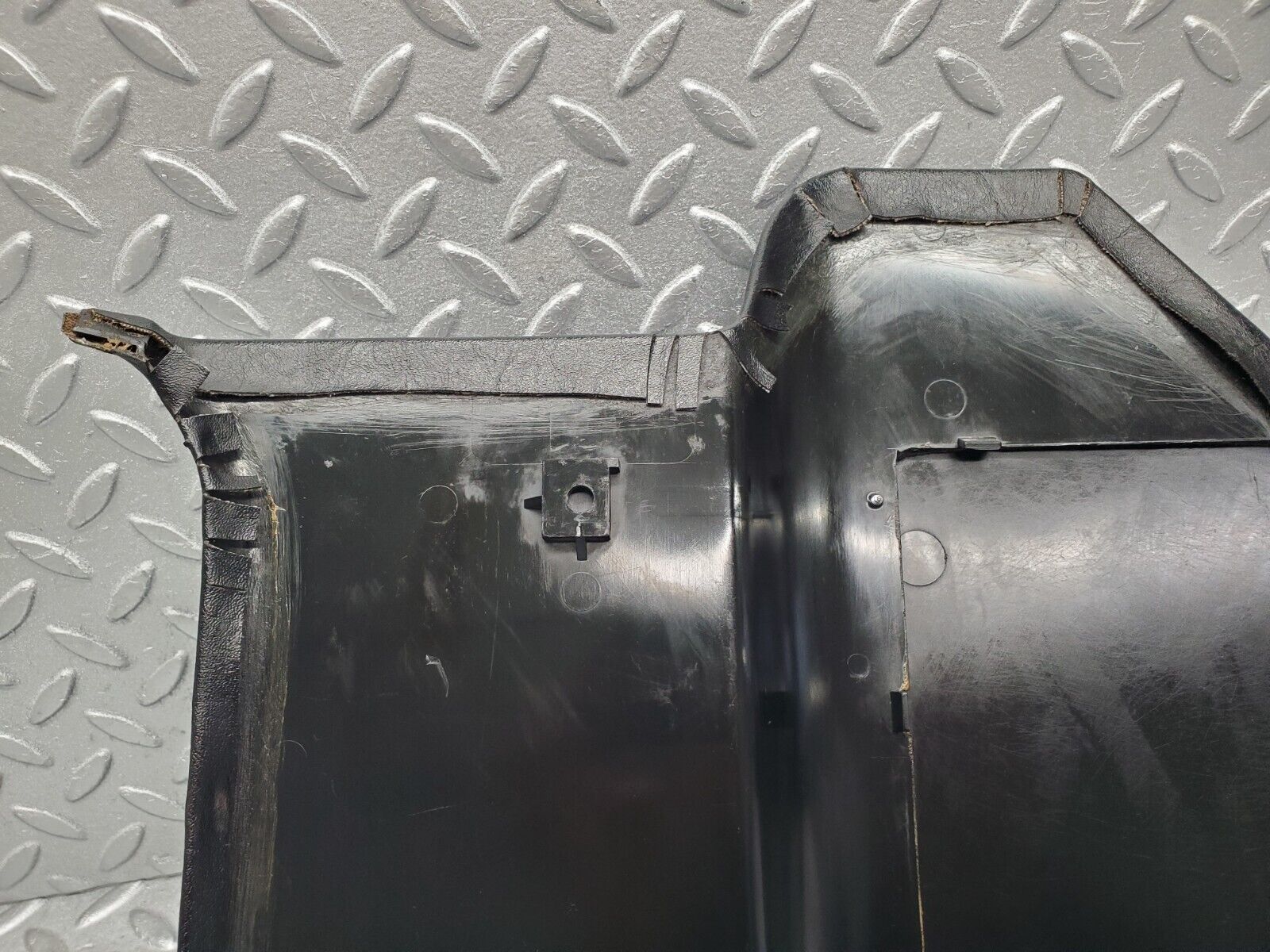 46340 Mercedes-Benz C123 280CE Coupe Front Left Kick Panel Black