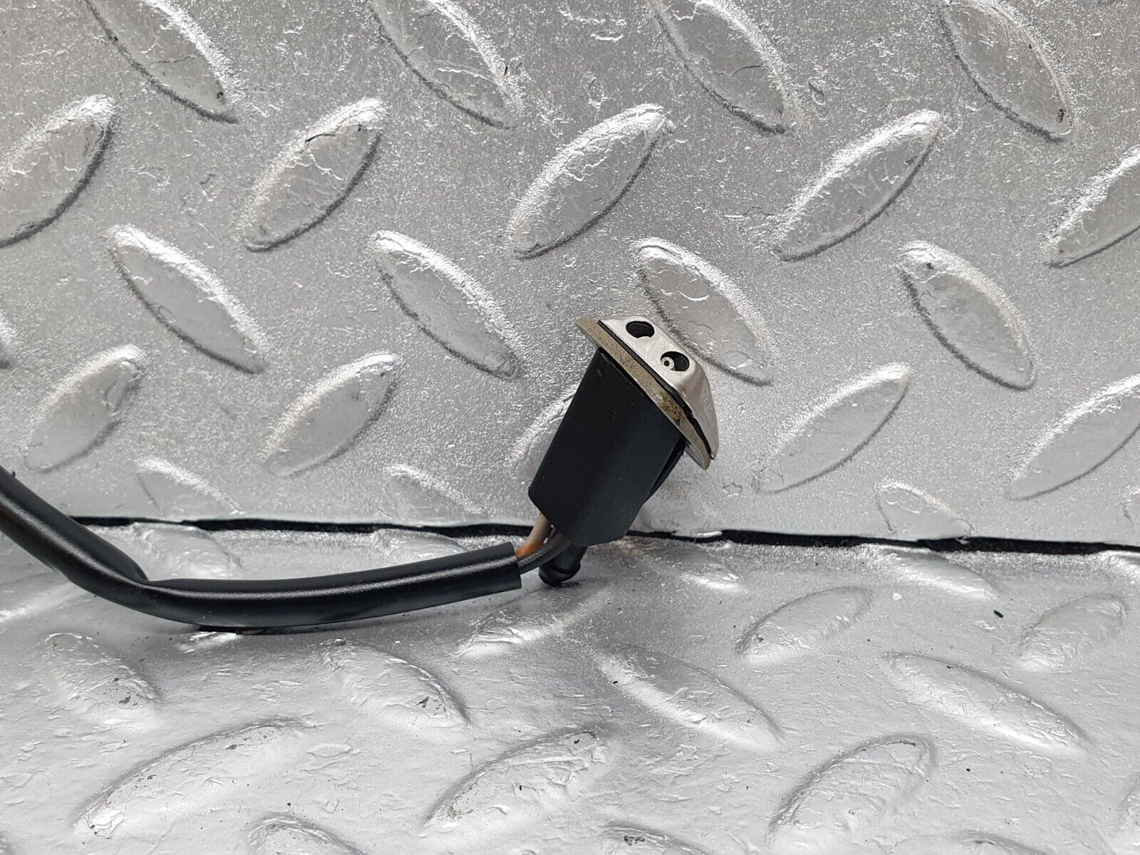 43570 Mercedes-Benz C126 380SEC Coupe Windscreen Washer Nozzle