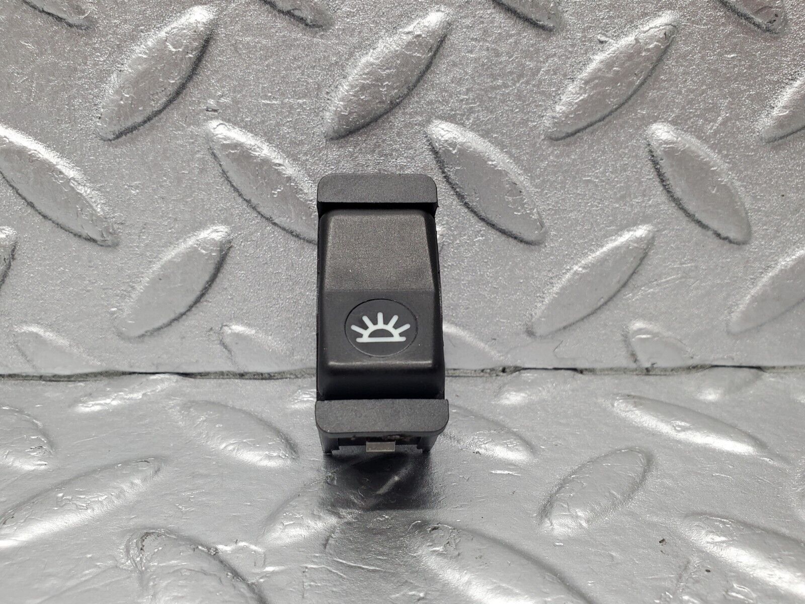 46543 Mercedes-Benz C123 280CE Coupe Interior Light Switch 0008205910