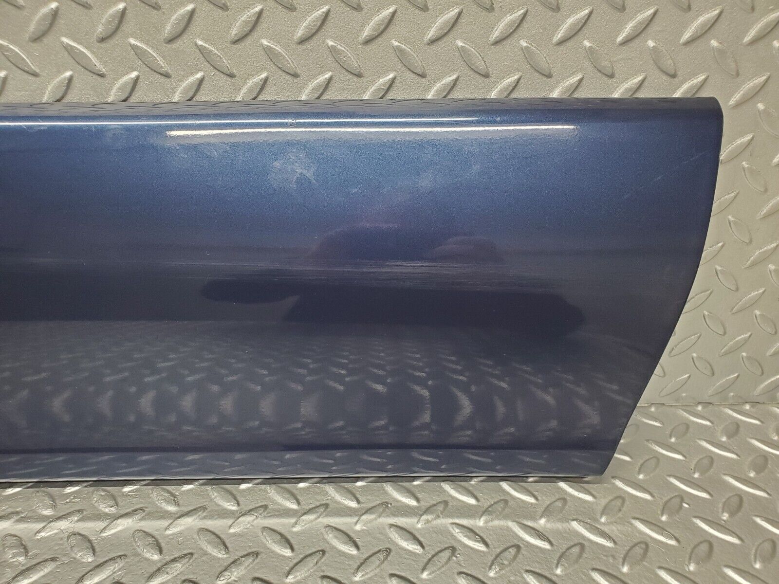 46747 Mercedes-Benz R129 320SL Coupe Left Door Lower Moulding Trim 1296902140