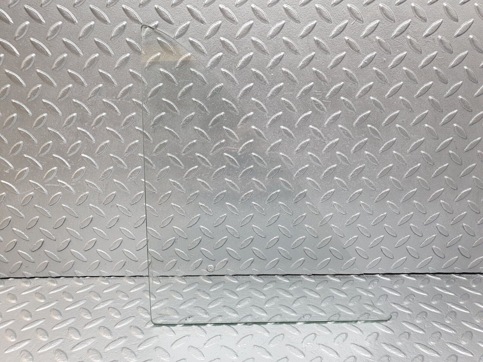 43224 Mercedes-Benz W108 280SE Rear Left Quarter Window Glass