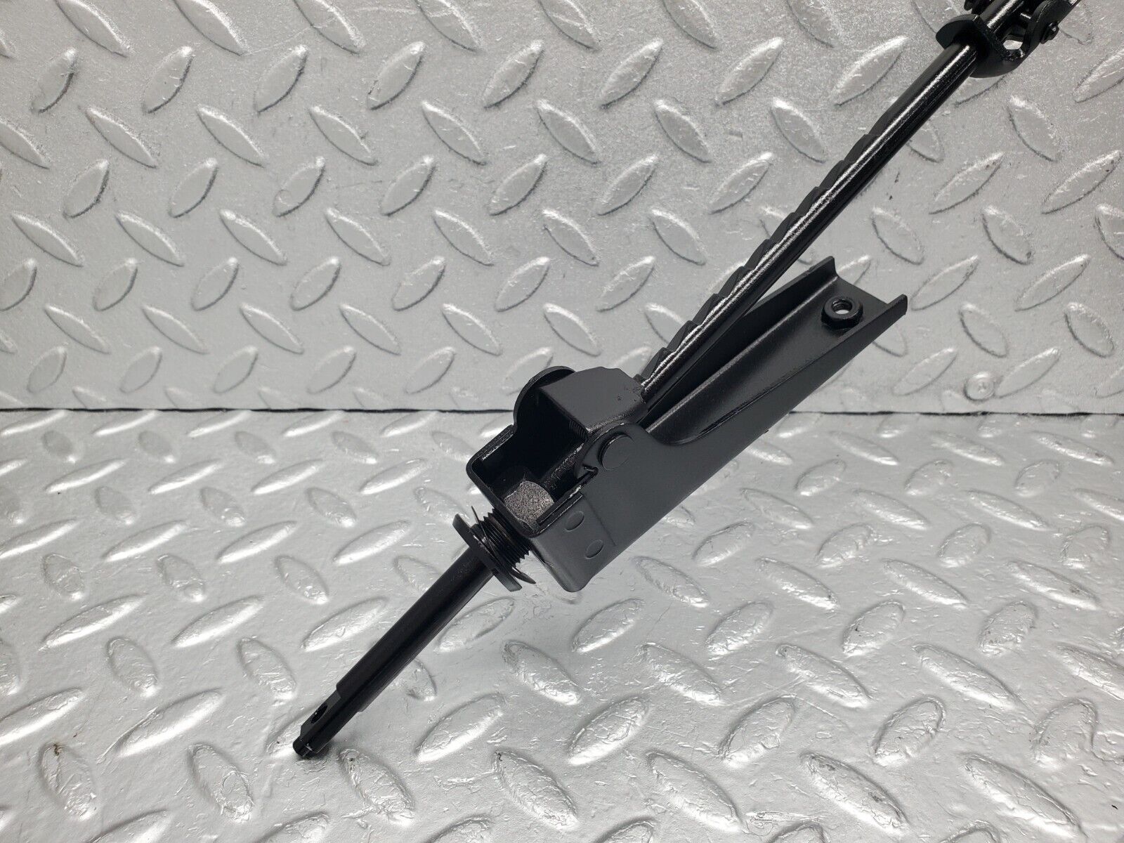 46564 Mercedes-Benz C123 280CE Coupe Handbrake Regulator