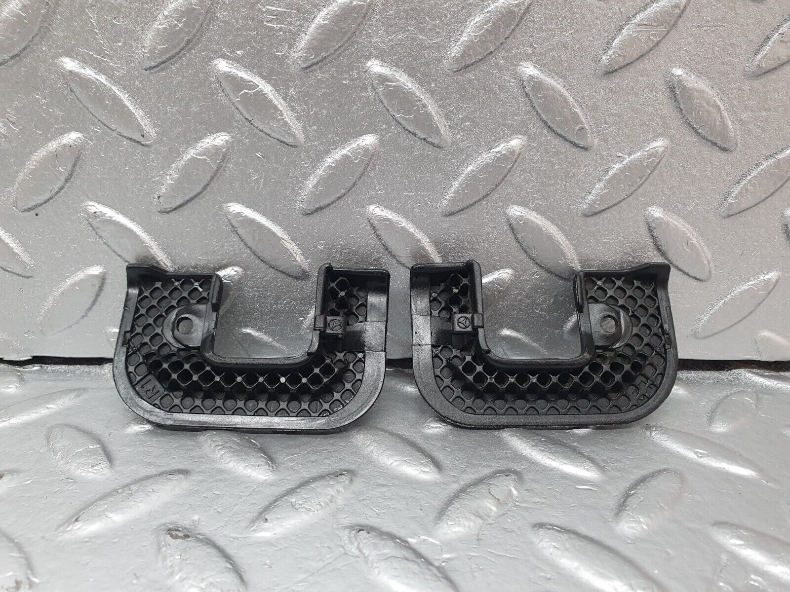 42391 Mercedes-Benz R129 320SL Coupe Interior Door Latch Trim