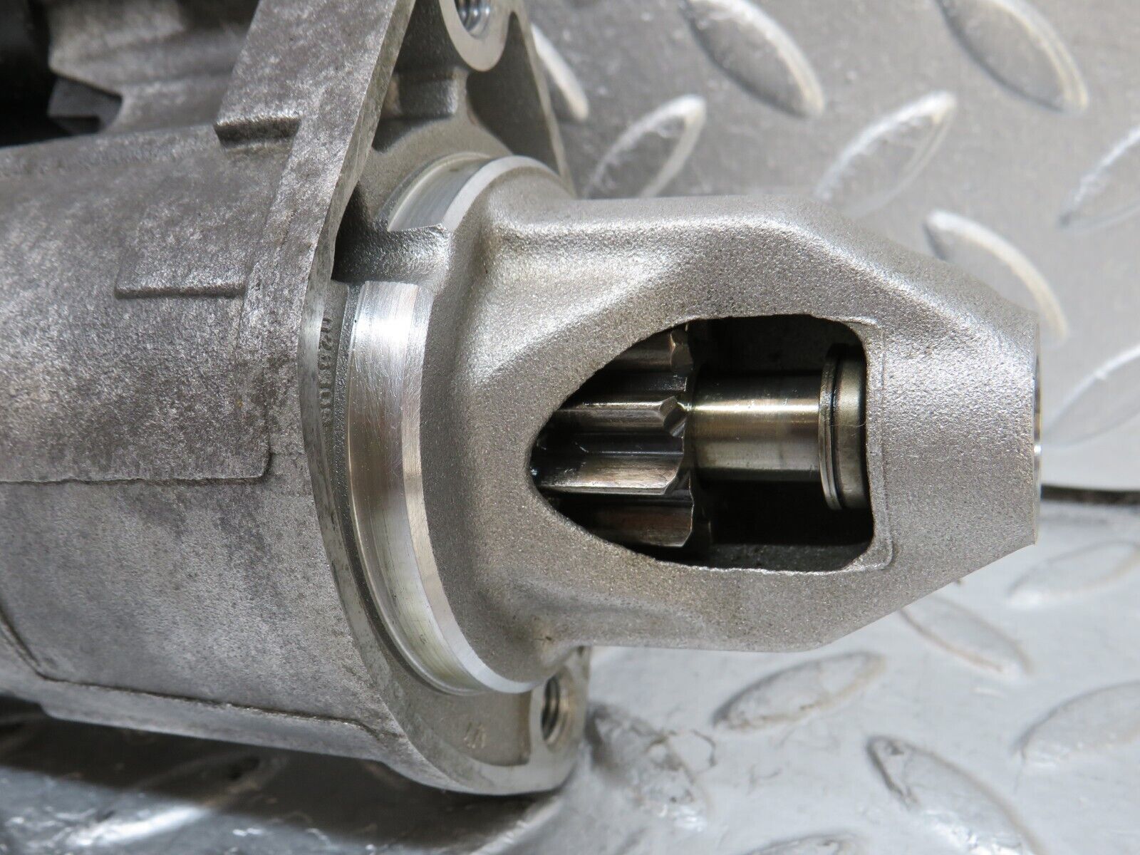 34928 Mercedes-Benz W210 320E Starter Motor Bosch 0001108197 0051516501