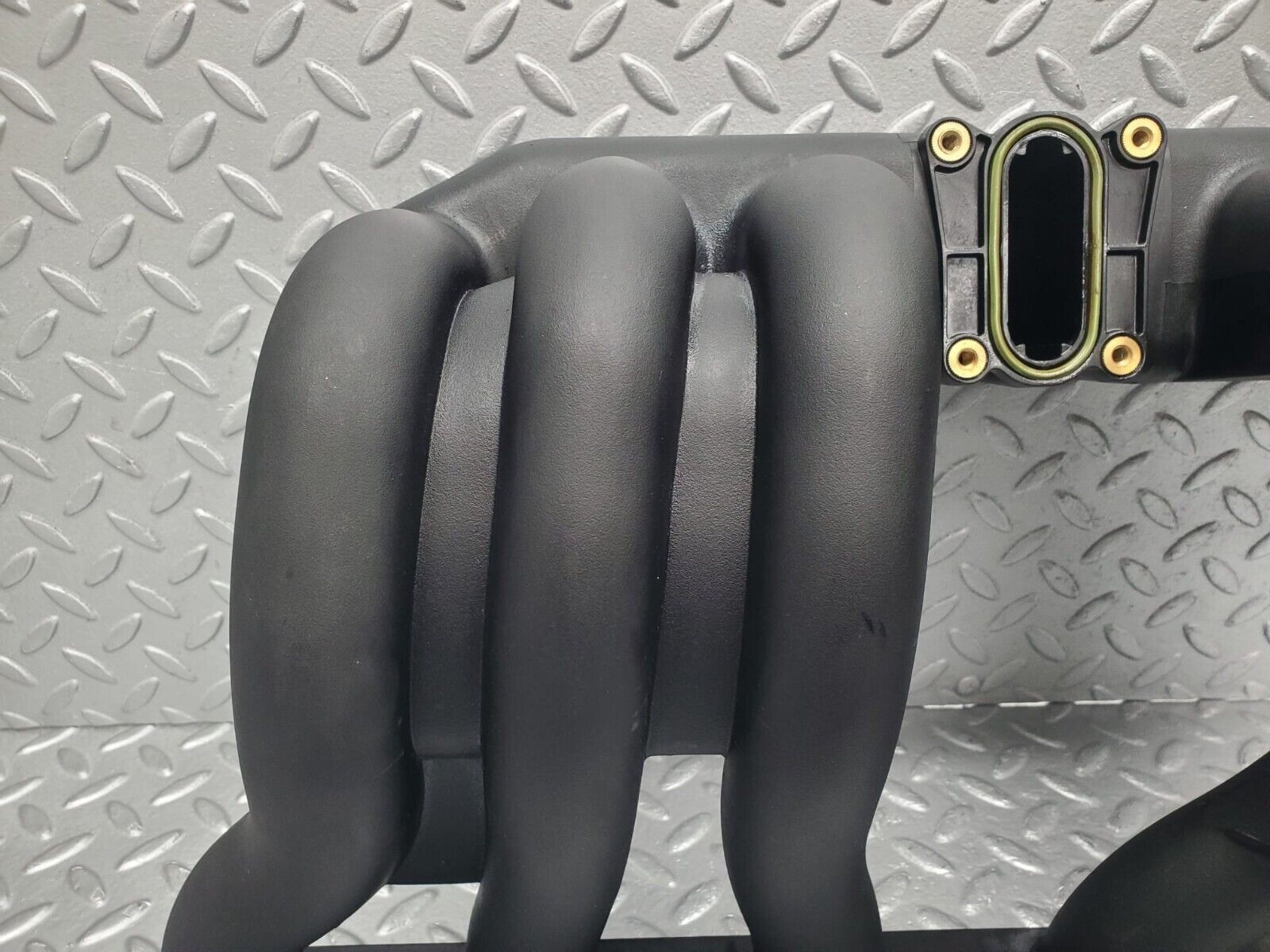 46118 Mercedes-Benz M104.942 Engine Intake Manifold 1041403601