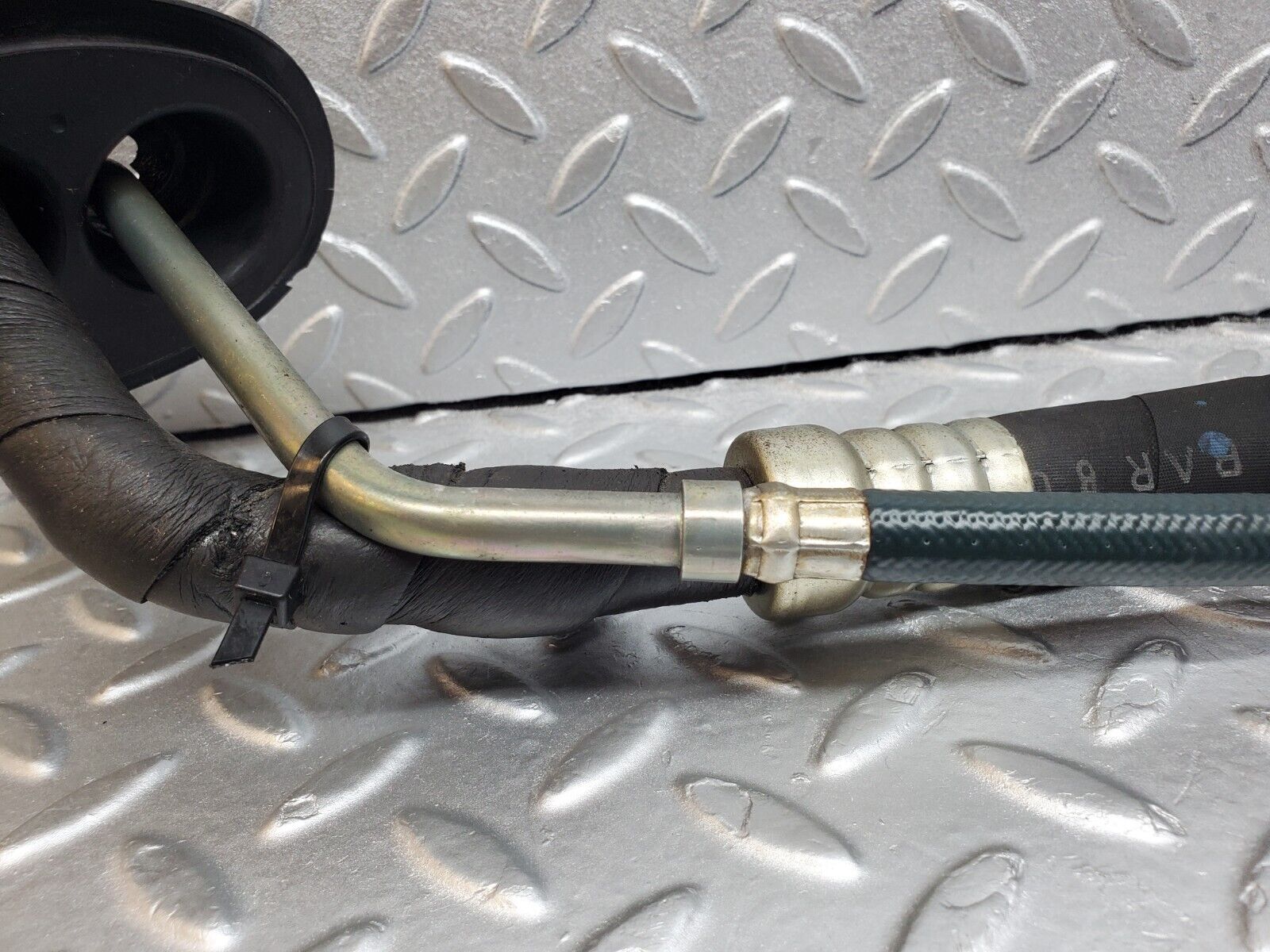 45972 Mercedes-Benz W126 420SE Air Condition Hose Pipe 1268301415 1268301515 1269970581