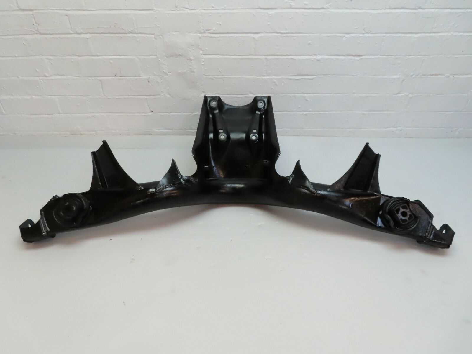 5508 Mercedes-Benz R107 350SL Rear Subframe Axle Carrier