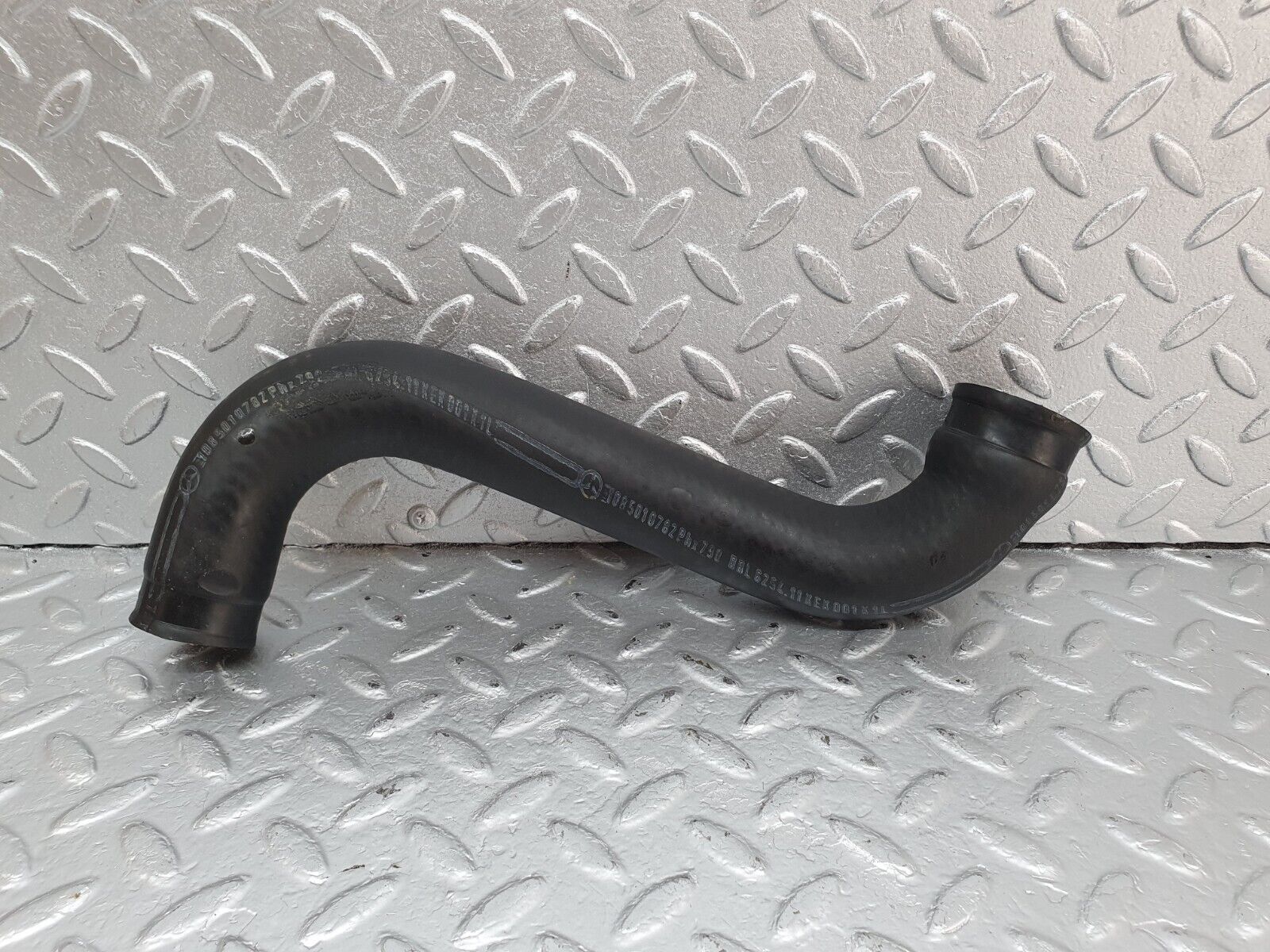 43207 Mercedes-Benz W108 280SE Radiator Upper Hose Pipe 1085010782