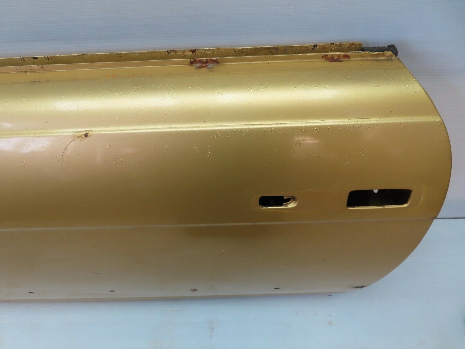 11829 Mercedes-Benz R107 450SL Front Left Door