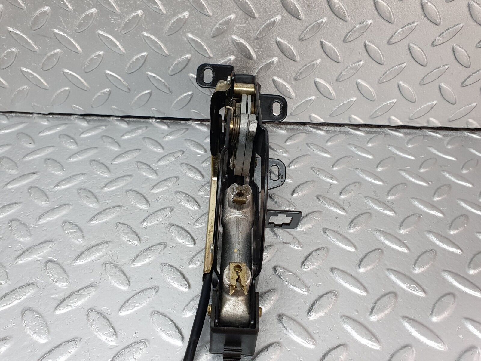 42154 Mercedes-Benz R129 320SL Coupe Rear Right Roof Lock Mechanism 1298001774