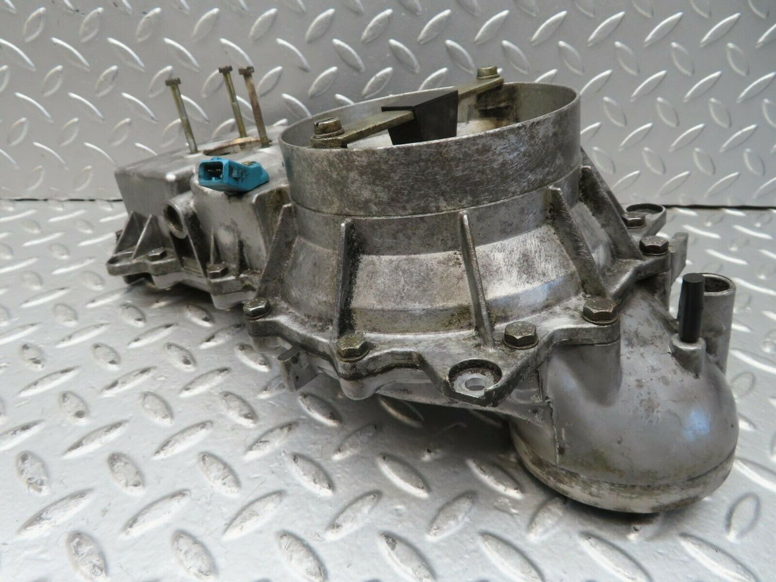 15587 Mercedes-Benz R107 450SL  Air Flow Mass Meter  Sensor Bosch 0438120062