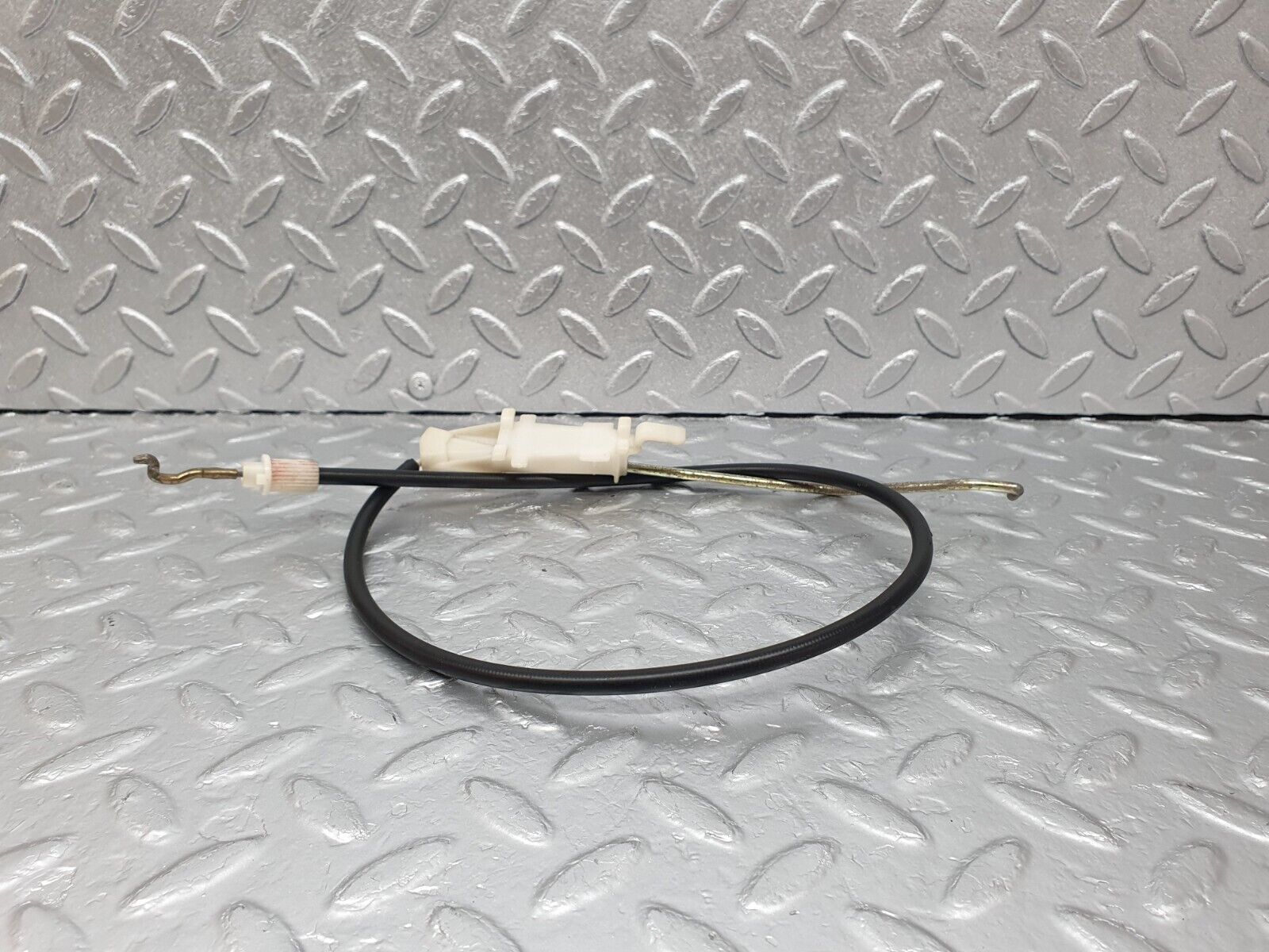 43701 Mercedes-Benz C126 380SEC Coupe Door Lock Cable