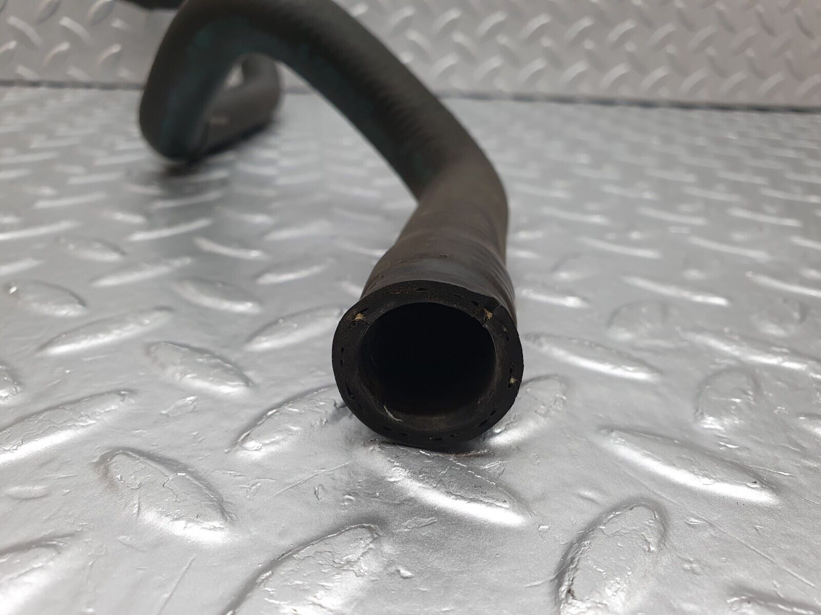 42071 Mercedes-Benz W202 C200 Wagon Radiator Hose 2025000075