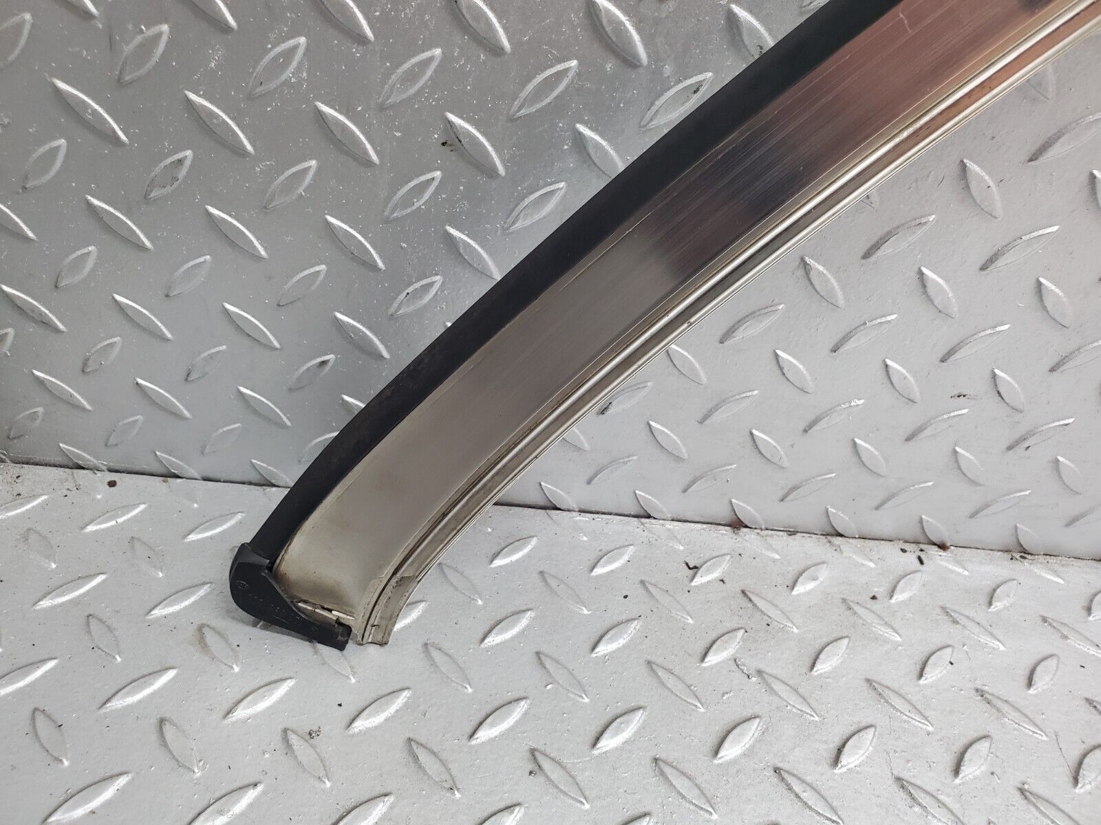 44547 Mercedes-Benz W123 280E Roof Chrome Moulding Trim Left Side 1236981330