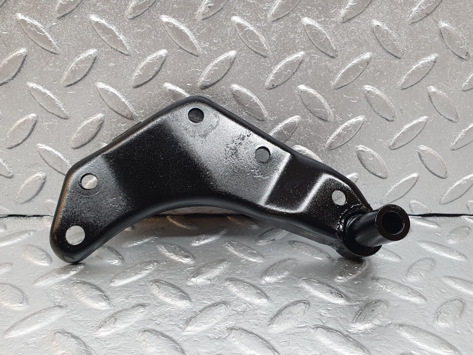 44217 Mercedes-Benz C123 230CE Coupe Alternator Generator Bracket