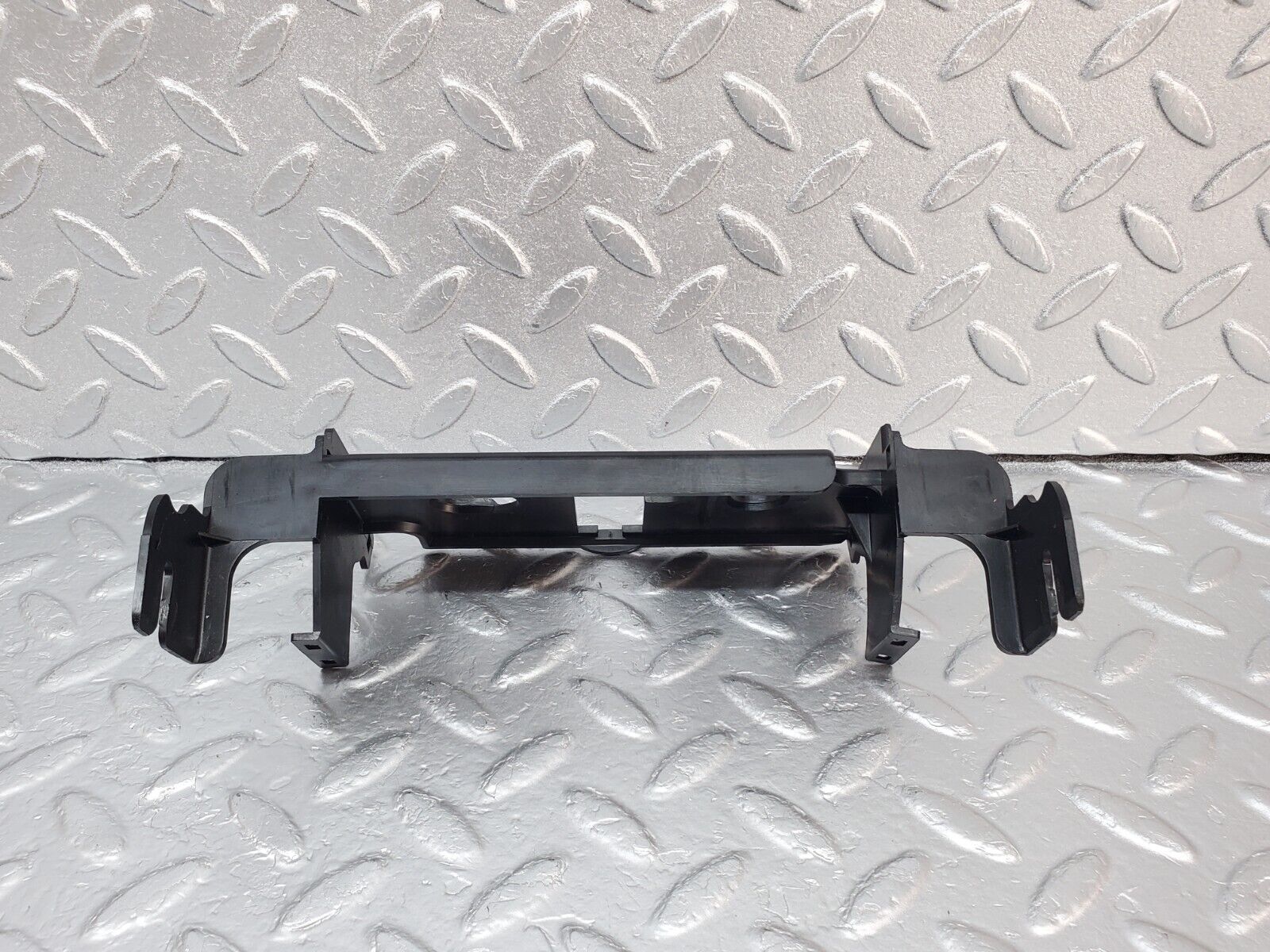 45680 Mercedes-Benz W126 420SE Heater Control Switch Bracket 1268330014