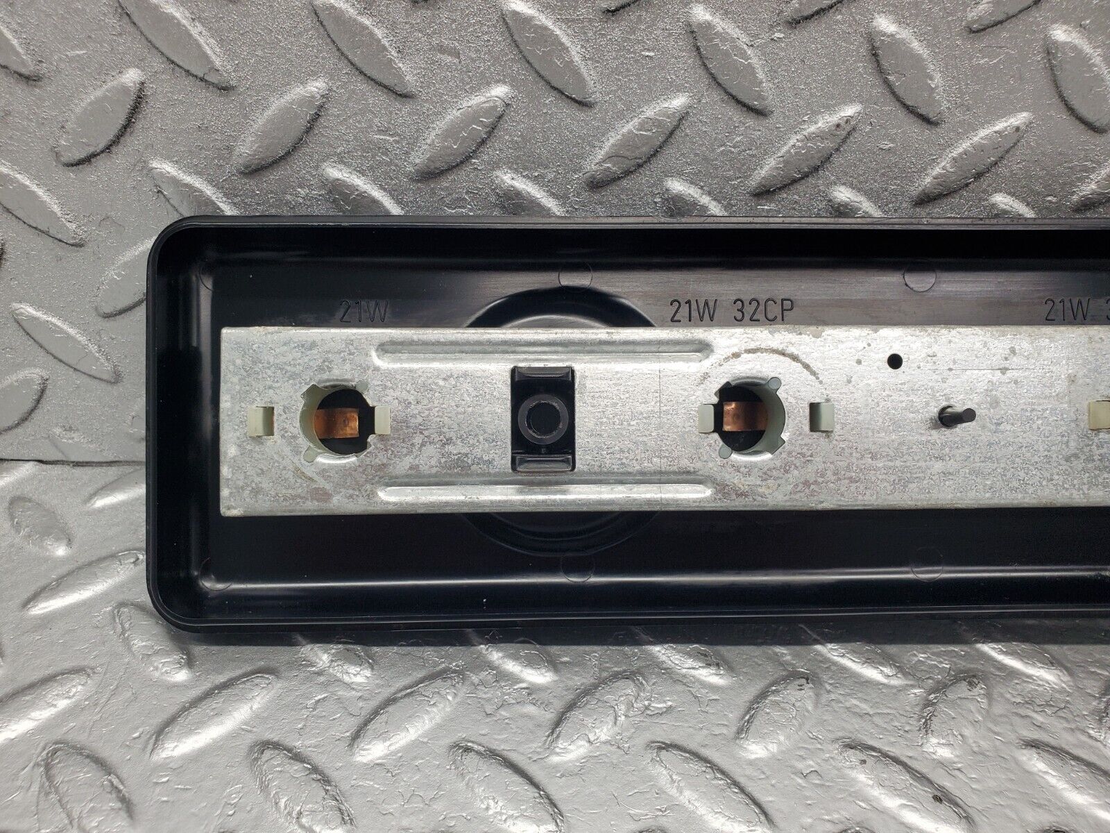 46439 Mercedes-Benz C123 280CE Coupe Tail Light Bulb Holder Right Side 22064R