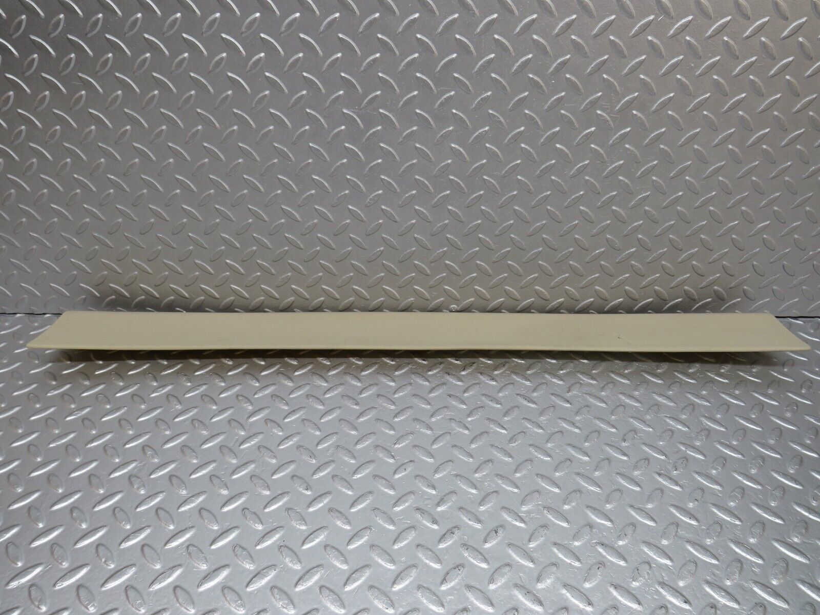 40191 Mercedes-Benz R107 Hardtop Rear Headlining Panel Beige