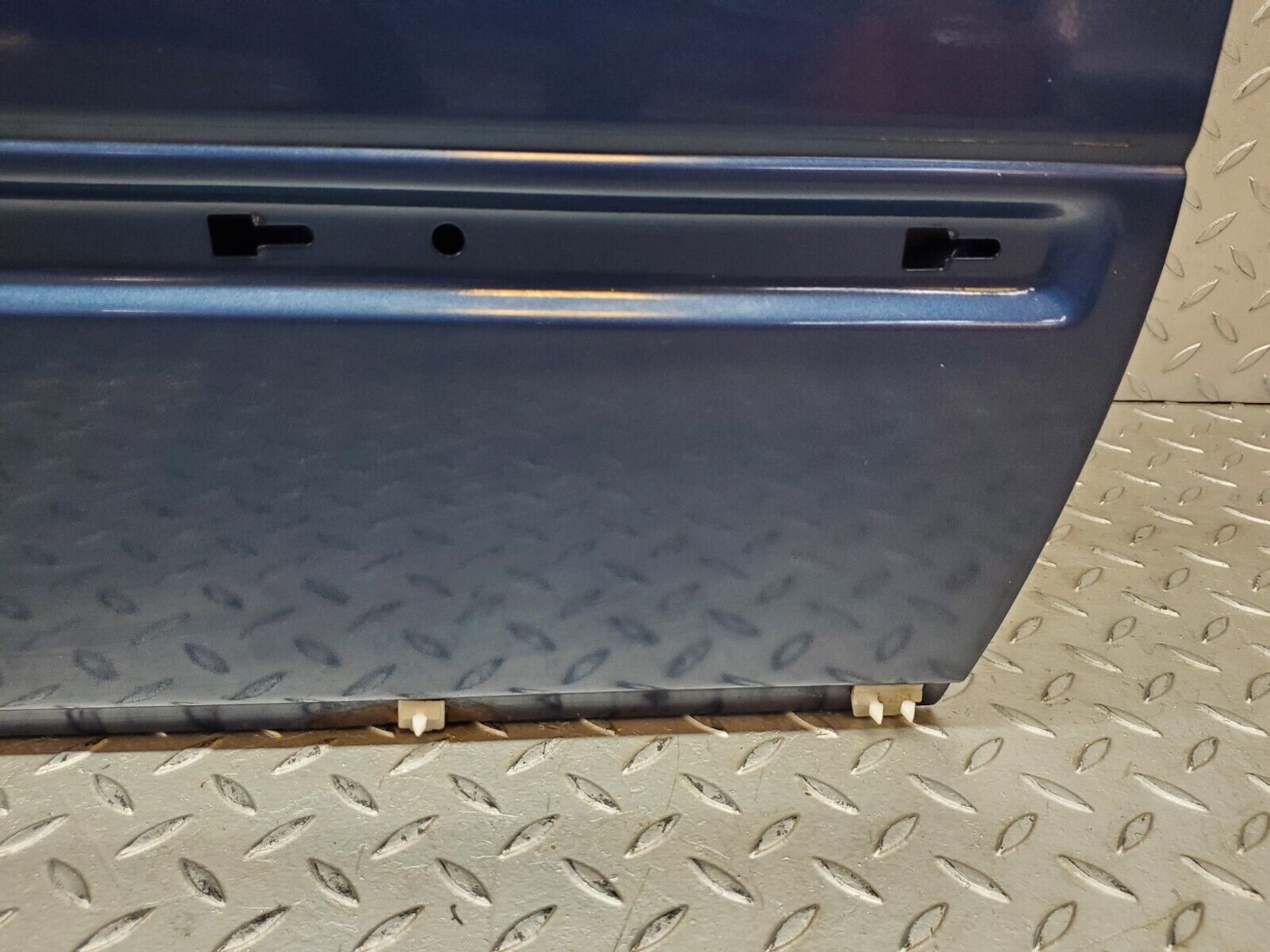 44704 Mercedes-Benz W124 220E Front Right Door