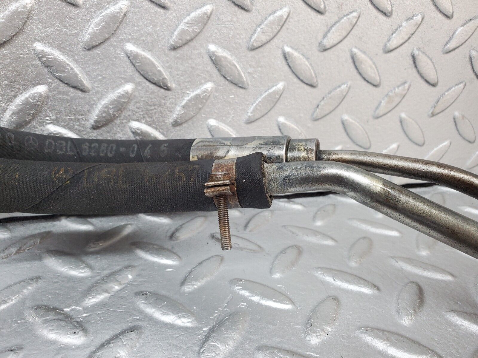 44513 Mercedes-Benz W123 280E Power Steering Oil Pipe Hose