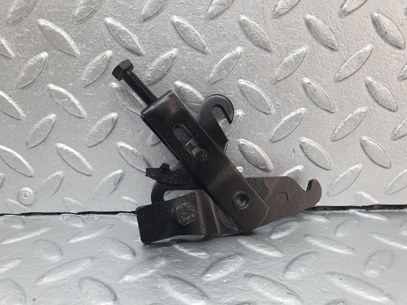 42834 Mercedes-Benz W201 190 2.0L Handbrake Adjusting Handbrake Regulator