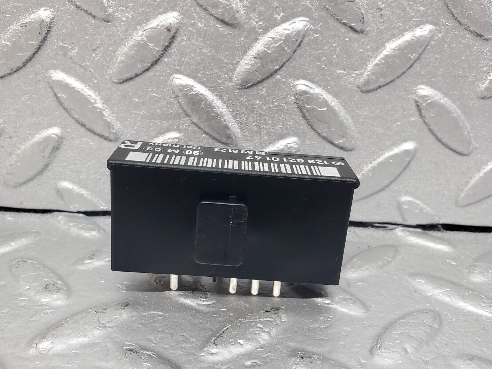 44899 Mercedes-Benz R129 300SL Coupe Right Seat Locking Relay 1298210147
