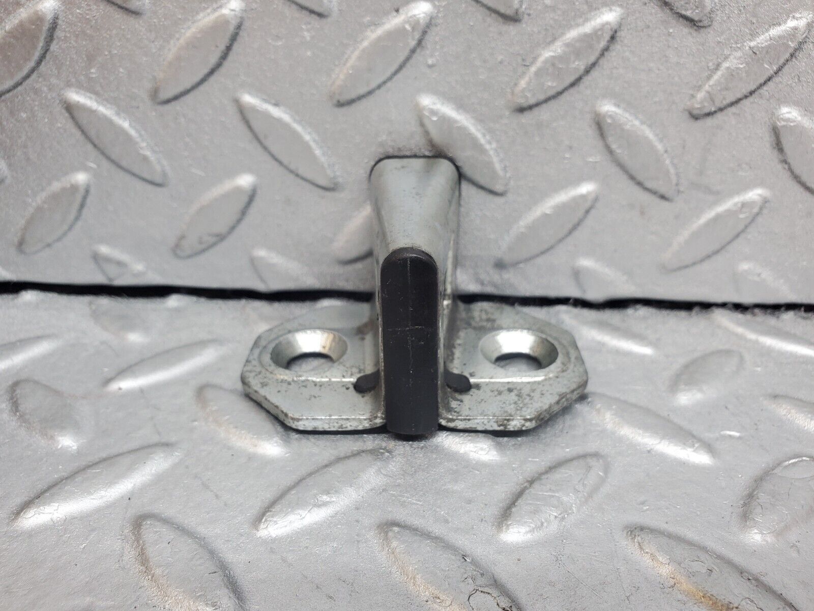 44788 Mercedes-Benz W124 220E Door Lock Latch