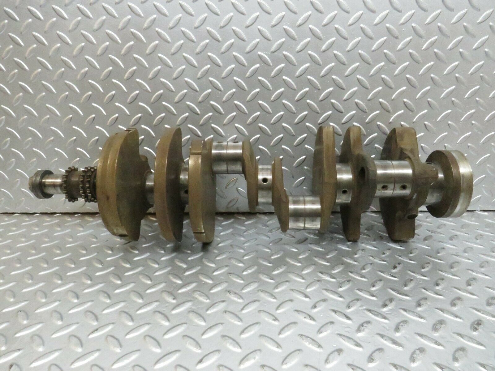 23879 Mercedes-Benz R107 450SL Crankshaft 1170311001