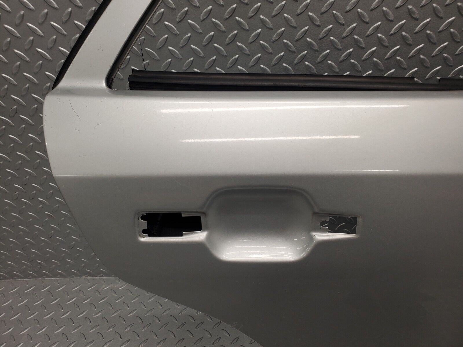 46123 Mercedes-Benz W124 Rear Right Door