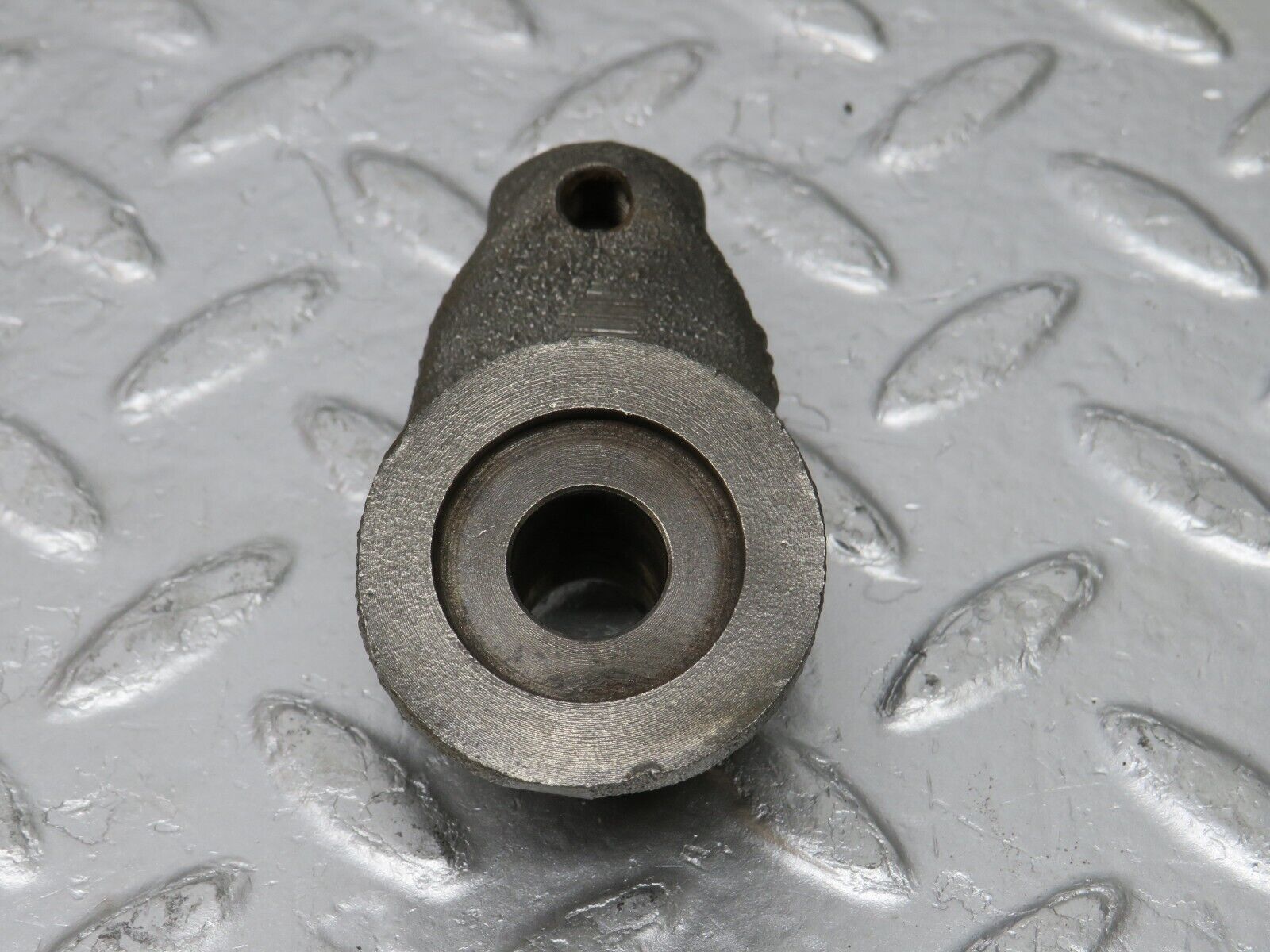 32975 Mercedes-Benz C107 R107 Air Conditioning Compressor Holder 1161320140