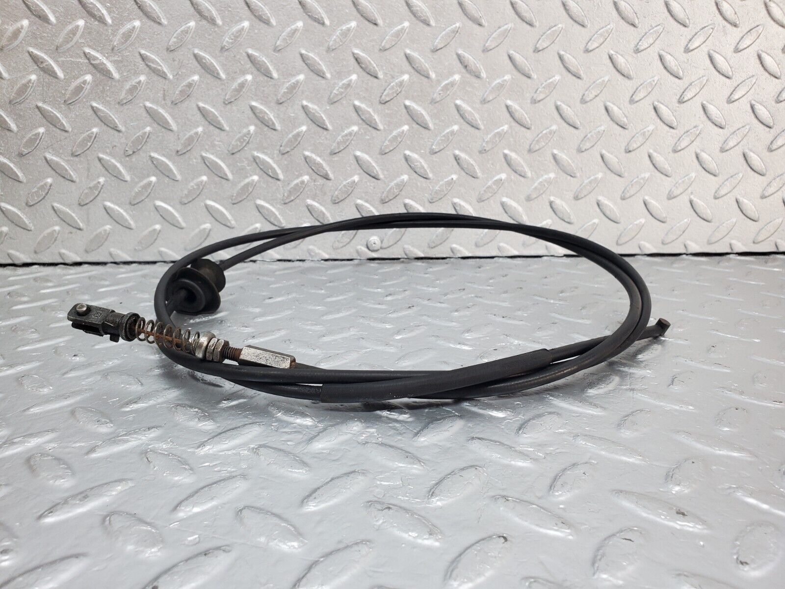 44421 Mercedes-Benz W123 280E Bonnet Release Cable 1239970681