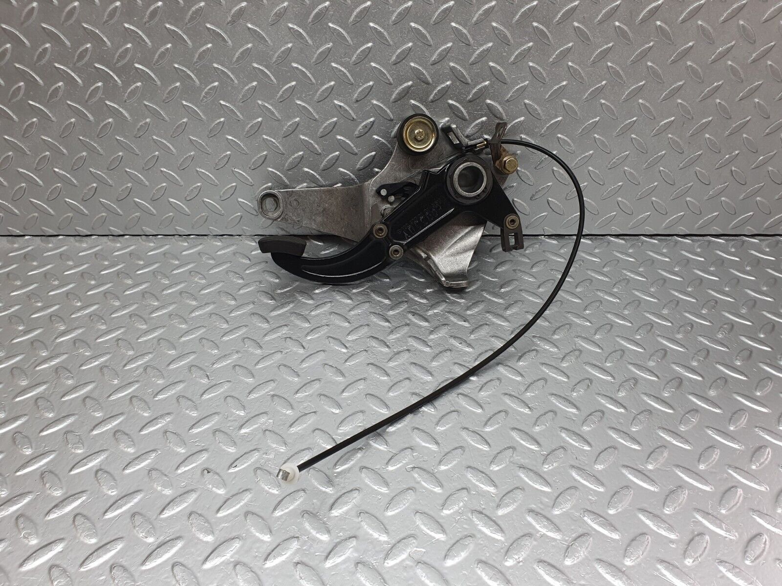 42203 Mercedes-Benz R129 320SL Coupe Parking Brake Pedal 1294270336 1294270101